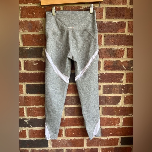 Aerie Chill Play Move 7/8 High Waist Leggings Size Small - Picture 5 of 9